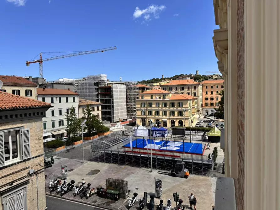 Immagine 2 di Appartamento in vendita  in Piazza stamira a Ancona