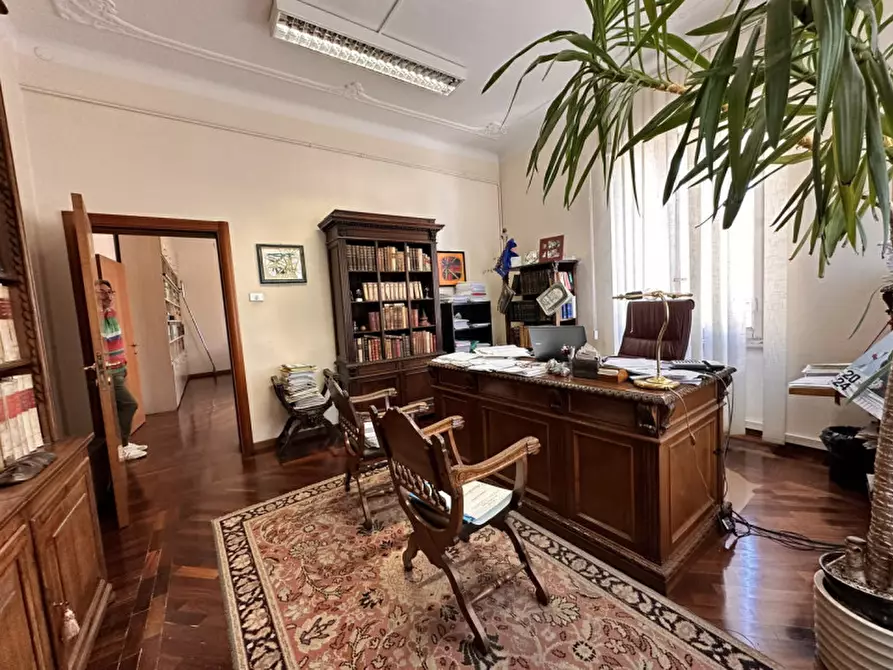 Immagine 3 di Appartamento in vendita  in Piazza stamira a Ancona