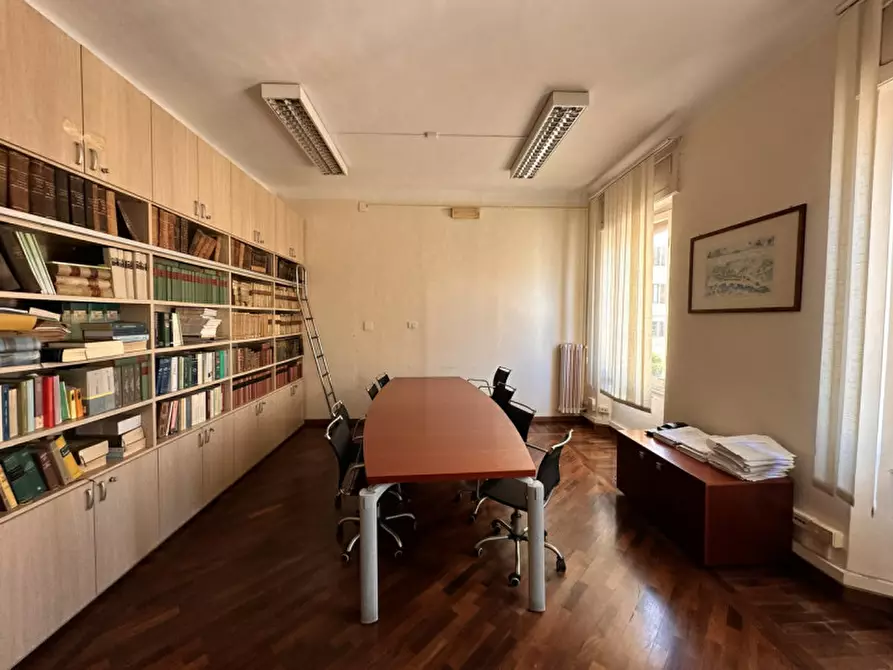 Immagine 6 di Appartamento in vendita  in Piazza stamira a Ancona