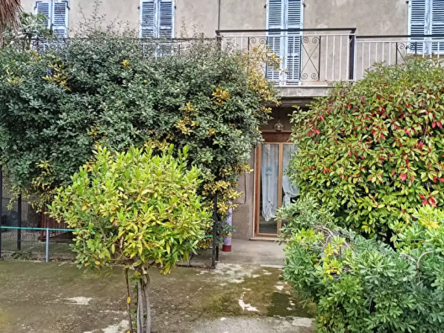 Immagine 1 di Casa indipendente in vendita  in Via Stefano Gatti  24 a Altavilla Monferrato