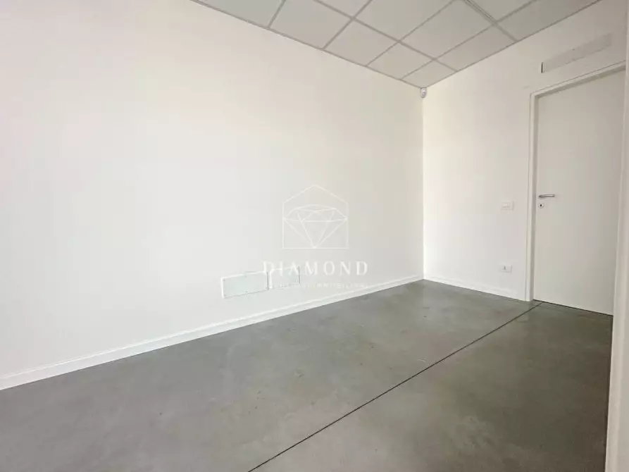 Immagine 7 di Capannone industriale in affitto  in Via Giuseppe Mazzini a Trevignano