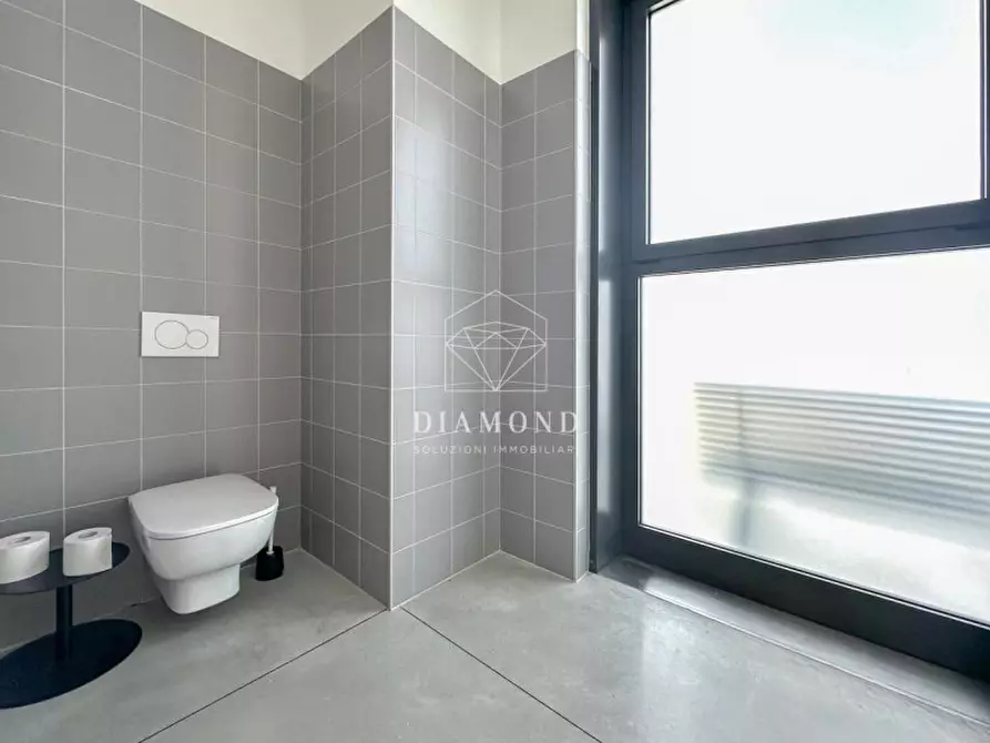 Immagine 10 di Capannone industriale in affitto  in Via Giuseppe Mazzini a Trevignano