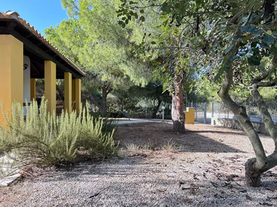 Immagine 3 di Casa indipendente in vendita  in Cala Zavorra a Sarroch