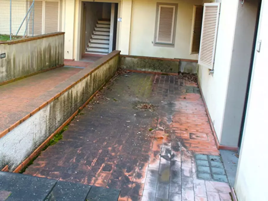 Immagine 11 di Appartamento in vendita  in Via Raffaello Sanzio, N. snc a Cisternino