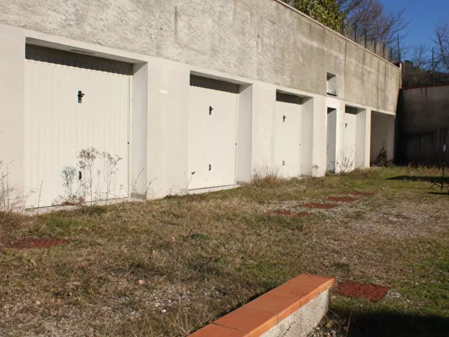 Immagine 13 di Appartamento in vendita  in Via Raffaello Sanzio, N. snc a Cisternino