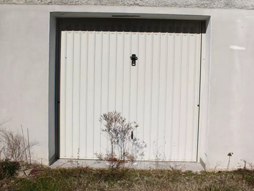 Immagine 14 di Appartamento in vendita  in Via Raffaello Sanzio, N. snc a Cisternino