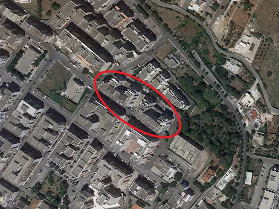 Immagine 17 di Posto auto in vendita  in via I parallela di Viale Europa, N. snc a Martina Franca