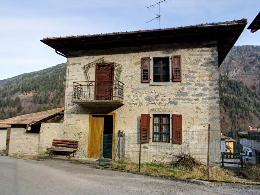 Immagine 1 di Casa indipendente in vendita  in Via San Sebastiano a Porte Di Rendena