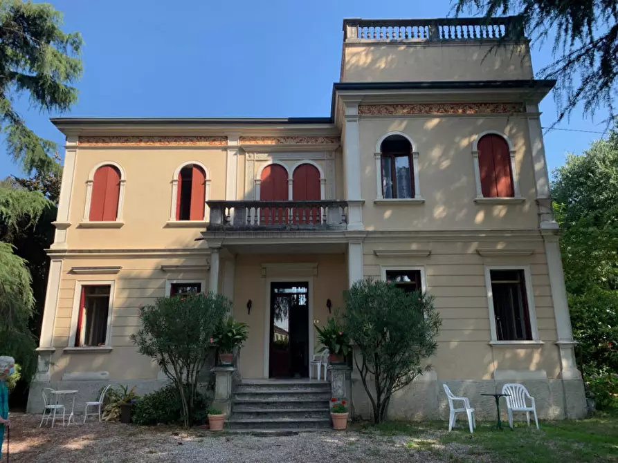 Immagine 1 di Villa in vendita  in via carlo porta 27 a Noventa Vicentina