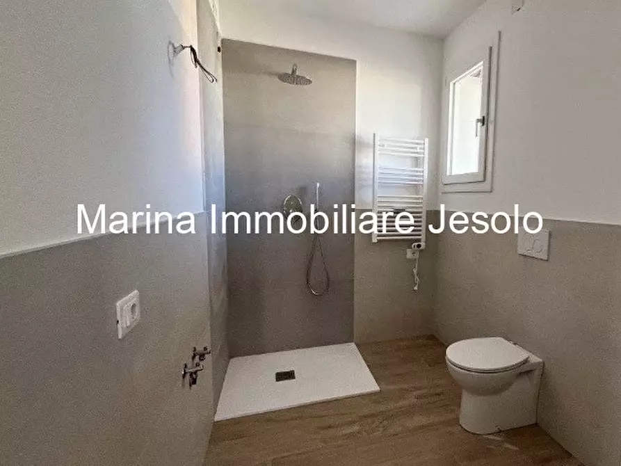 Immagine 15 di Appartamento in vendita  a Jesolo