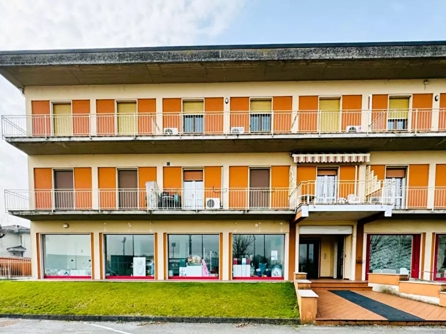Immagine 12 di Negozio in affitto  in VIA BRESCIA, 49 a Calvisano