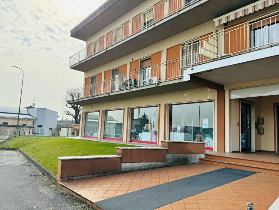 Immagine 16 di Negozio in affitto  in VIA BRESCIA, 49 a Calvisano