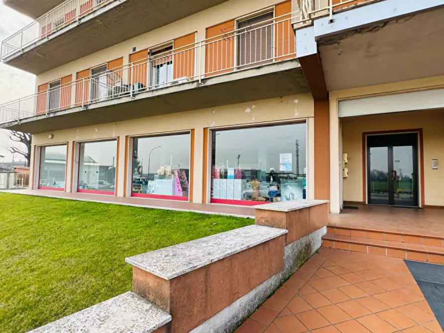 Immagine 19 di Negozio in affitto  in VIA BRESCIA, 49 a Calvisano
