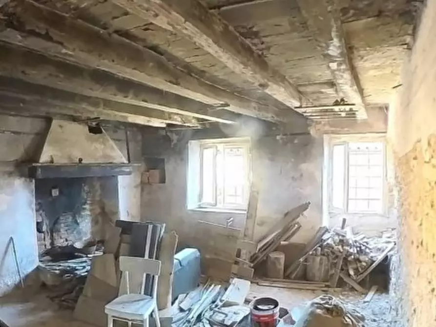 Immagine 4 di Rustico / casale in vendita  a Schio