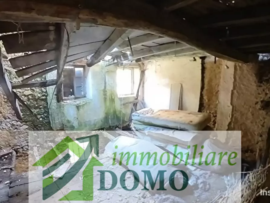 Immagine 7 di Rustico / casale in vendita  a Schio