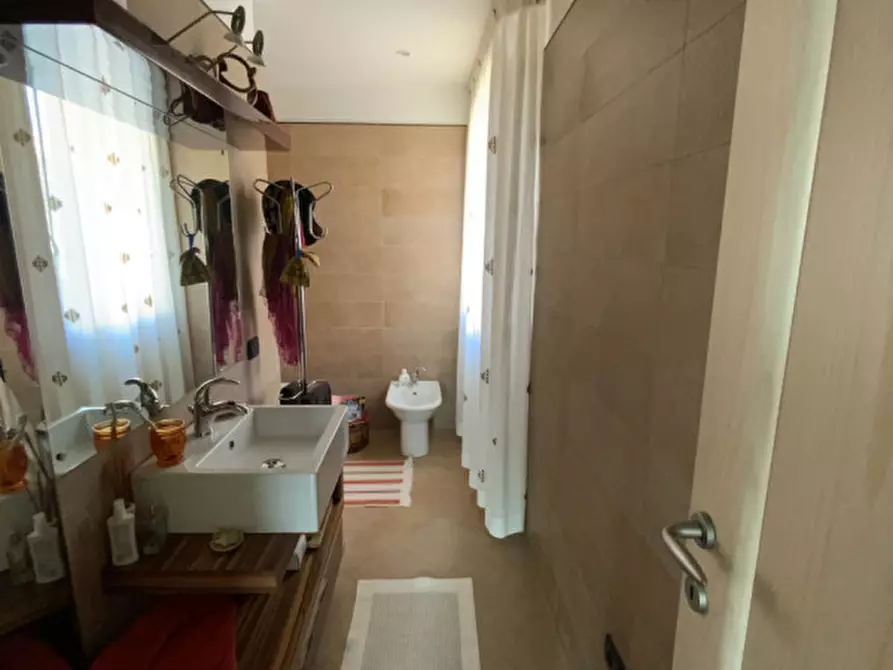 Immagine 5 di Villa in vendita  in PIAZZA LIBERAZIONE a Vo