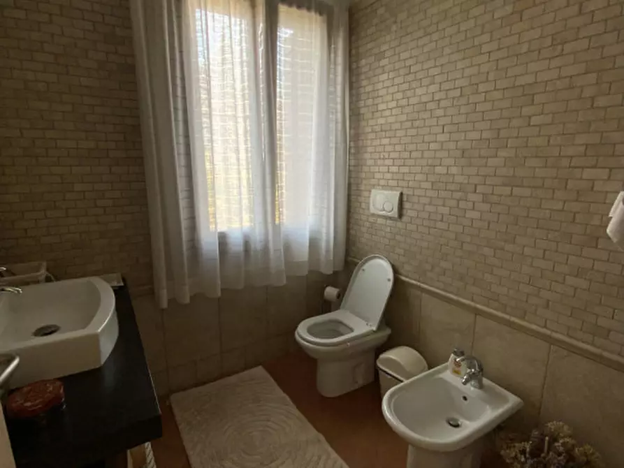 Immagine 15 di Villa in vendita  in PIAZZA LIBERAZIONE a Vo