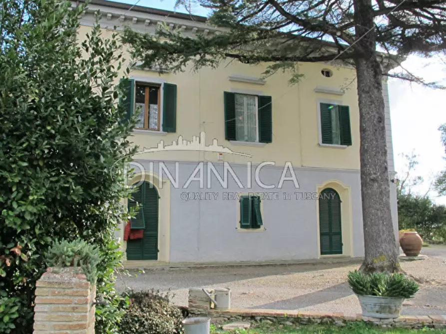 Immagine 1 di Villa in vendita  a Orciano Pisano