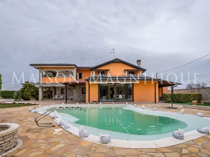 Immagine 2 di Villa in vendita  in Via Bassa di Pietro a Mesola