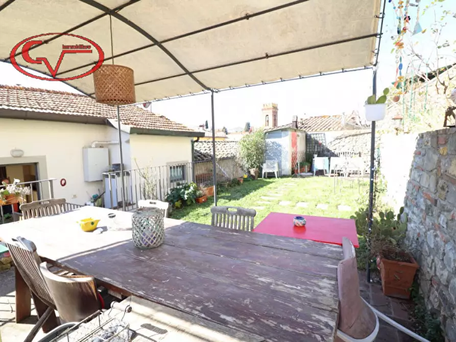 Immagine 5 di Villetta a schiera in vendita  in Via Roma a Bucine