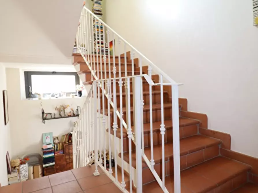 Immagine 20 di Villetta a schiera in vendita  in Via Roma a Bucine