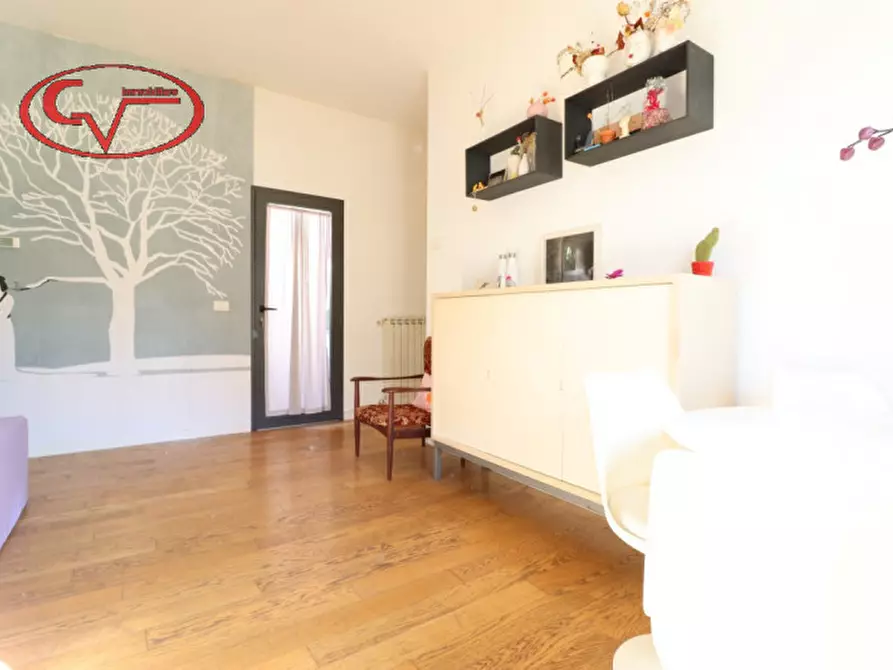 Immagine 26 di Villetta a schiera in vendita  in Via Roma a Bucine