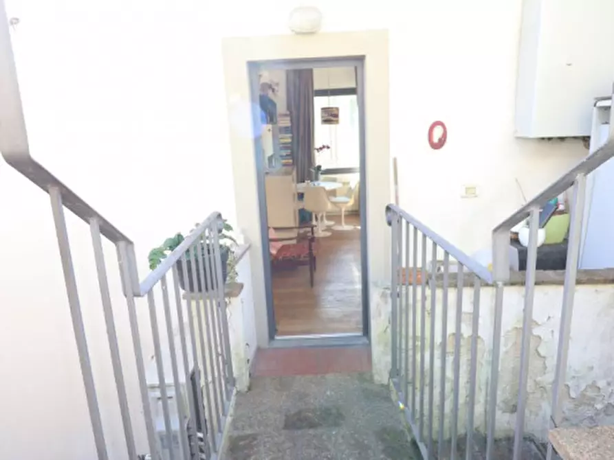 Immagine 44 di Villetta a schiera in vendita  in Via Roma a Bucine