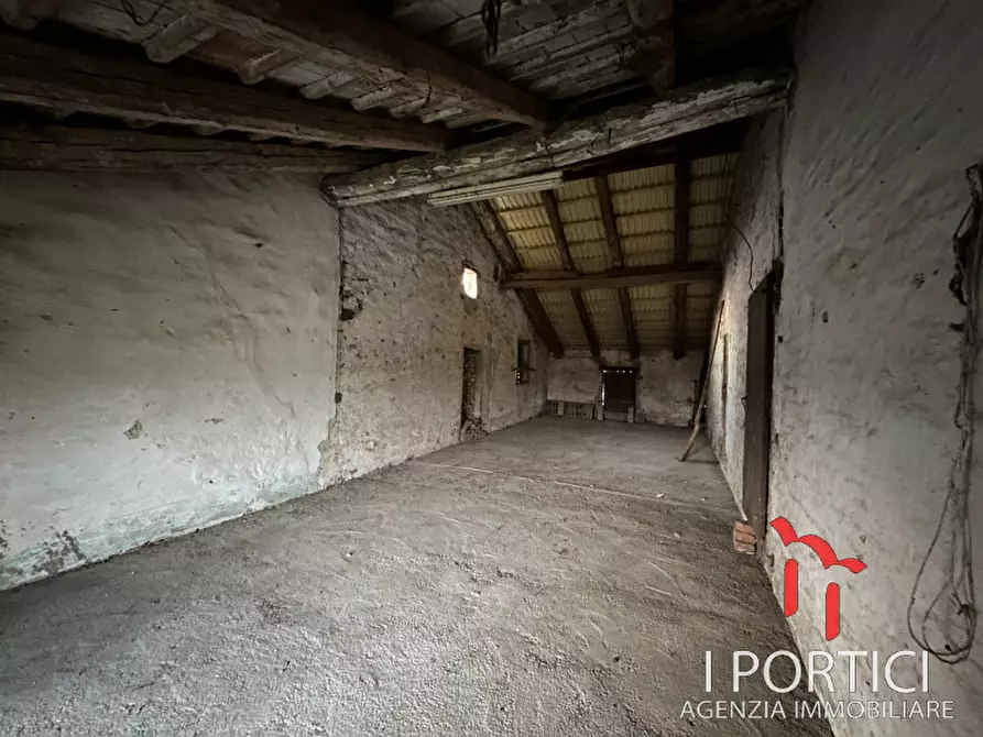 Immagine 2 di Rustico / casale in vendita  in via boschi a Scorzè