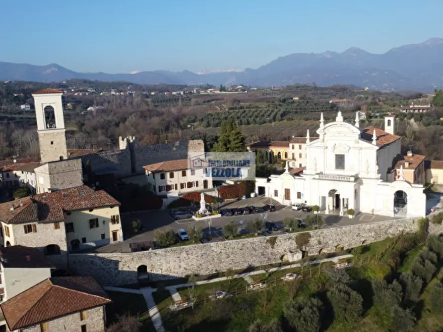 Immagine 1 di Appartamento in vendita  in Via Sant'Antonio a Polpenazze Del Garda