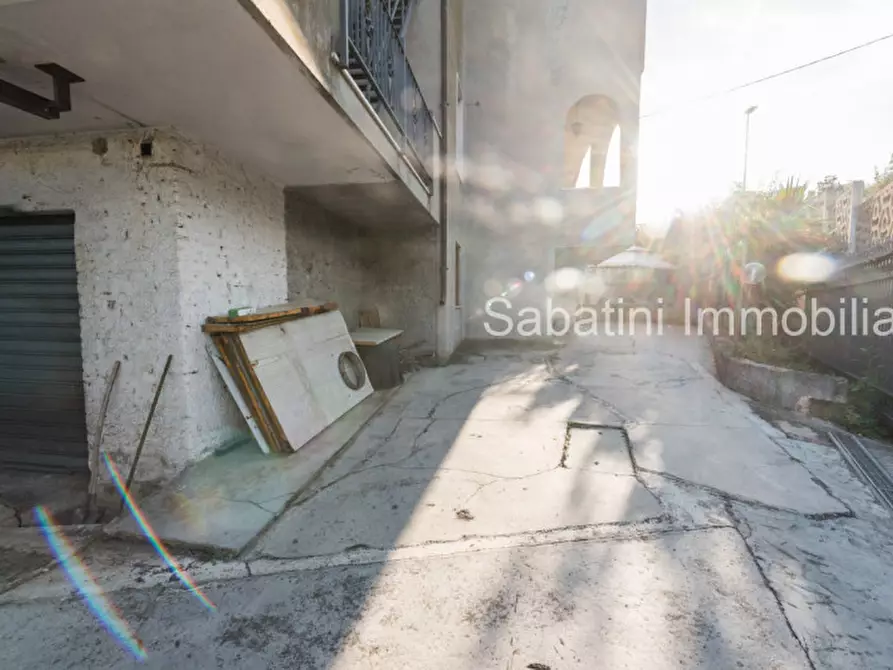 Immagine 46 di Casa bifamiliare in vendita  in Str. Vicinale Case Salvatore, 8 a Pescara