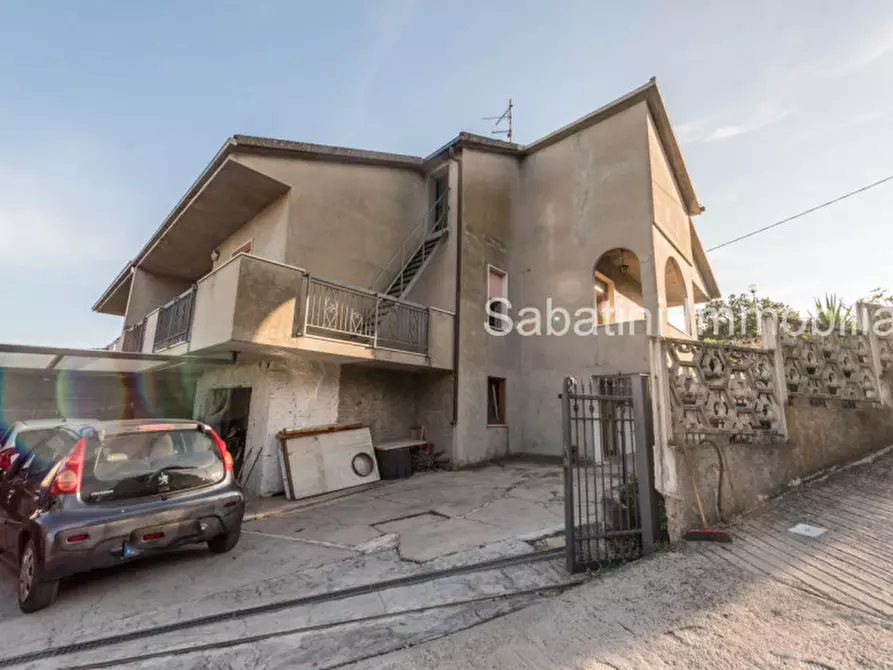 Immagine 54 di Casa bifamiliare in vendita  in Str. Vicinale Case Salvatore, 8 a Pescara