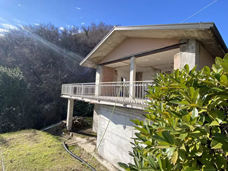 Immagine 5 di Villa in vendita  a Salò