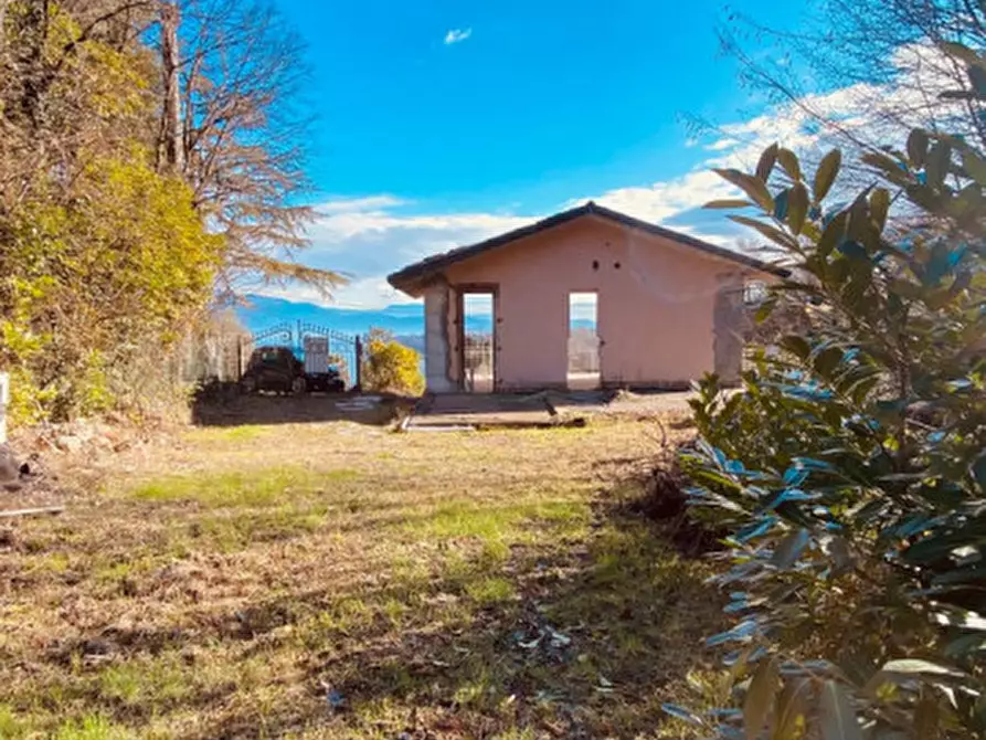 Immagine 6 di Villa in vendita  a Salò