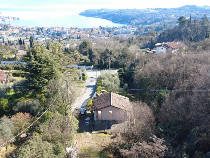 Immagine 9 di Villa in vendita  a Salò