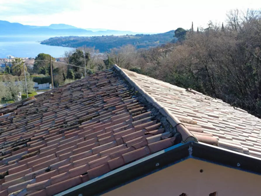 Immagine 19 di Villa in vendita  a Salò