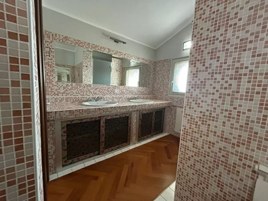 Immagine 33 di Appartamento in vendita  in Via Mantova a Parma