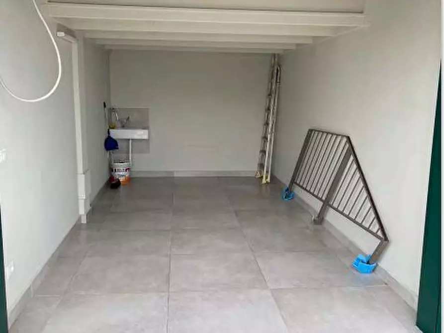 Immagine 36 di Appartamento in vendita  in Via Mantova a Parma