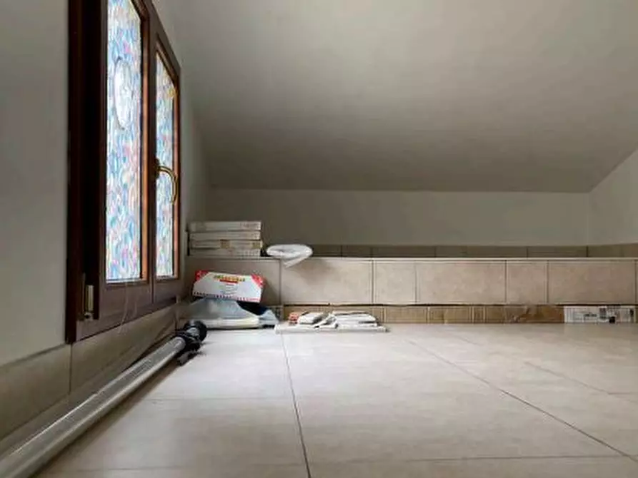 Immagine 37 di Appartamento in vendita  in Via Mantova a Parma