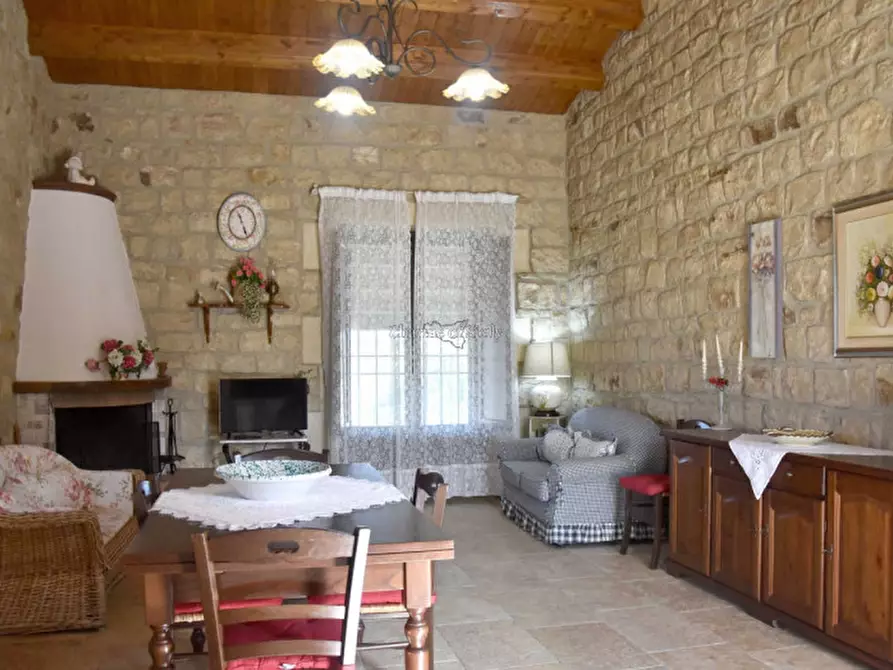 Immagine 12 di Casa indipendente in vendita  in via modica noto a Modica