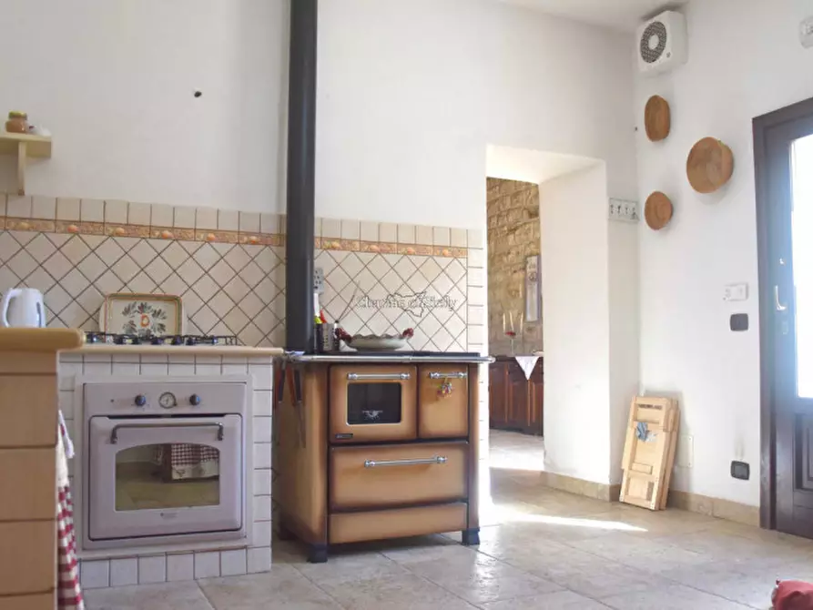 Immagine 20 di Casa indipendente in vendita  in via modica noto a Modica