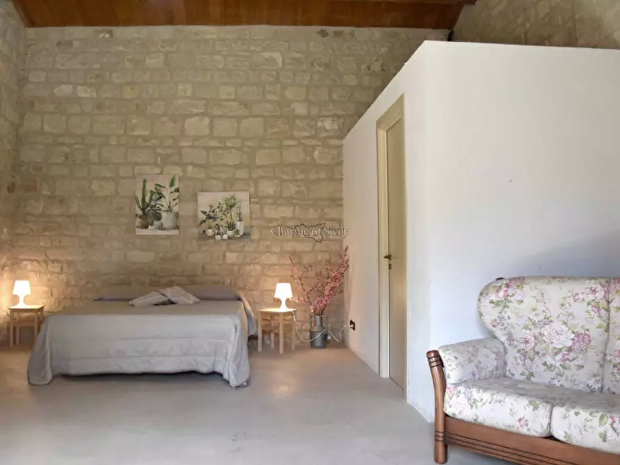 Immagine 28 di Casa indipendente in vendita  in via modica noto a Modica