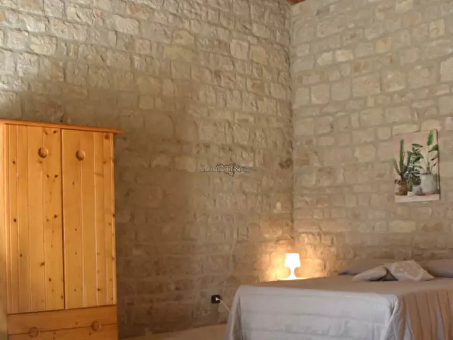 Immagine 29 di Casa indipendente in vendita  in via modica noto a Modica