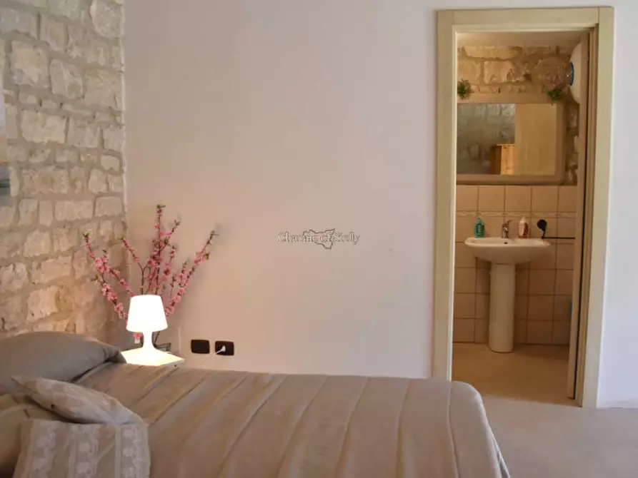 Immagine 33 di Casa indipendente in vendita  in via modica noto a Modica