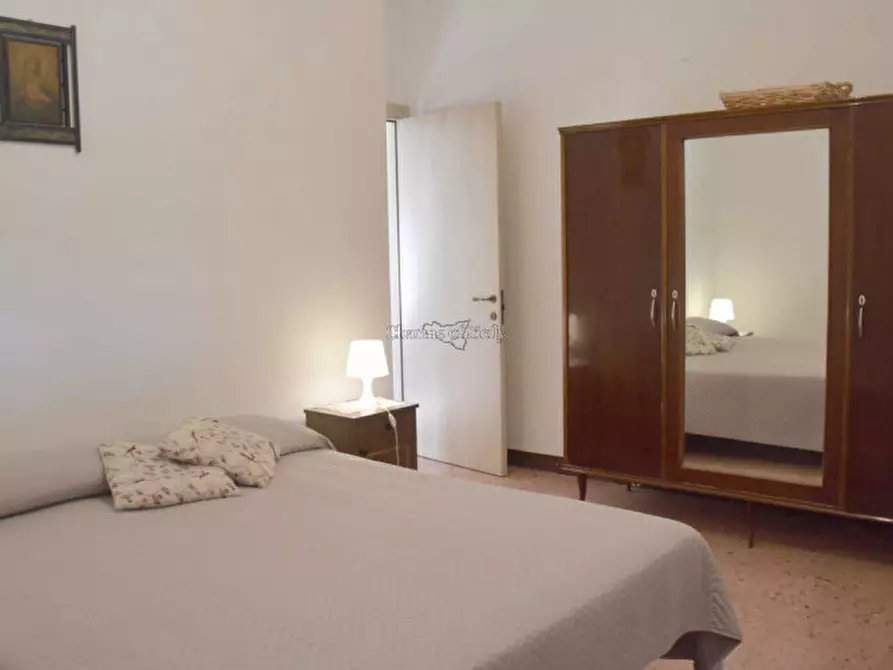 Immagine 37 di Casa indipendente in vendita  in via modica noto a Modica