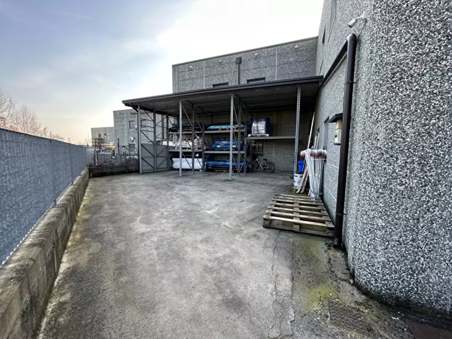 Immagine 3 di Capannone industriale in vendita  in Via dell'Industria 8 a Orzivecchi