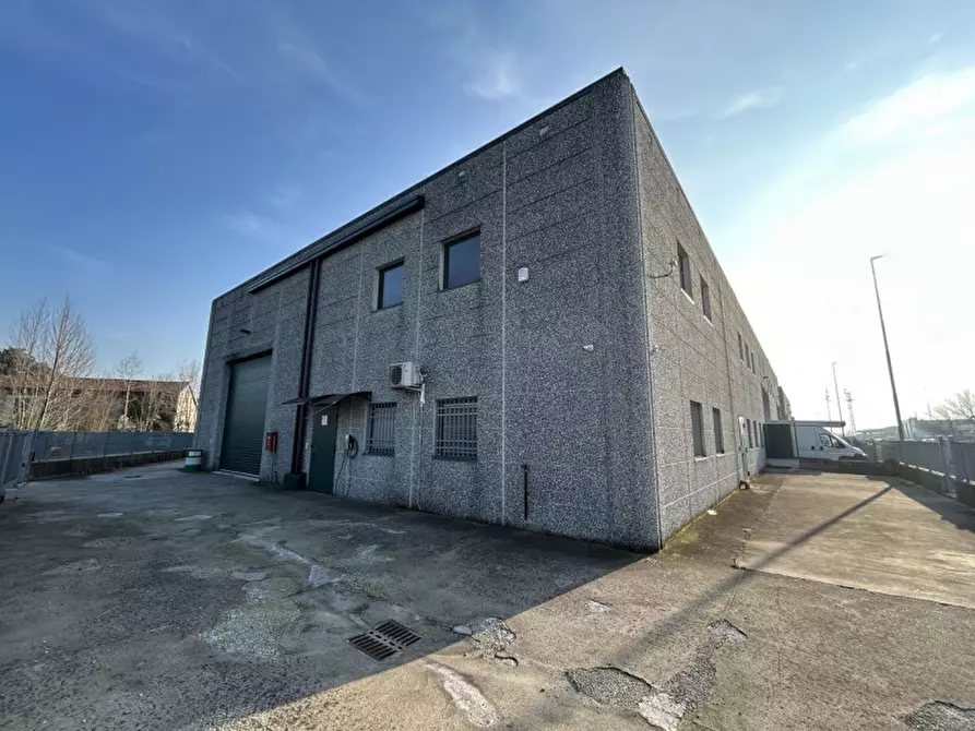 Immagine 5 di Capannone industriale in vendita  in Via dell'Industria 8 a Orzivecchi