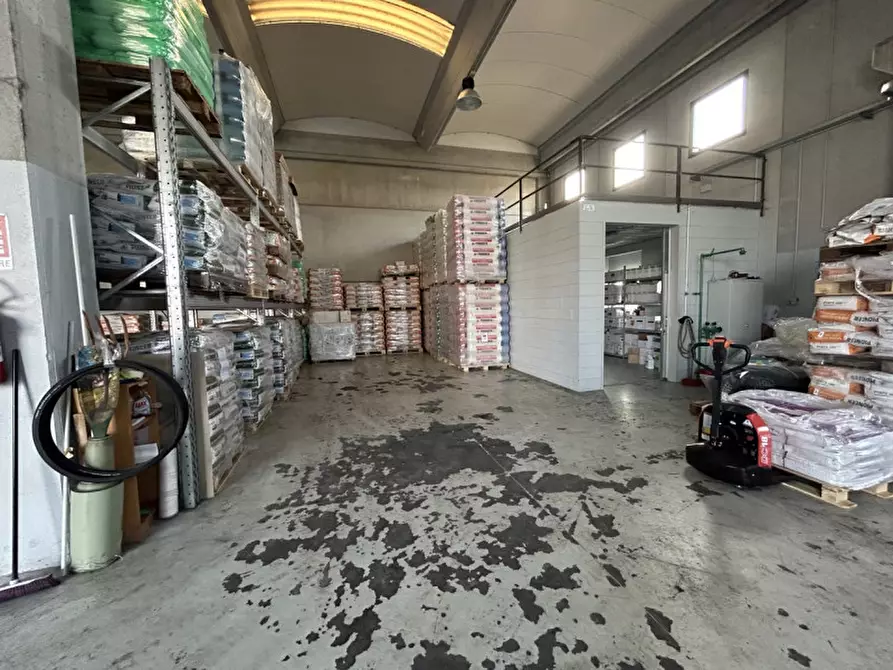 Immagine 12 di Capannone industriale in vendita  in Via dell'Industria 8 a Orzivecchi