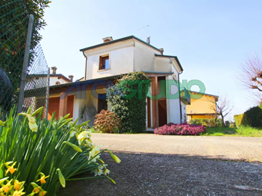 Immagine 1 di Casa indipendente in vendita  in Via Martiri Della Libertà 30 a Quinto Vicentino