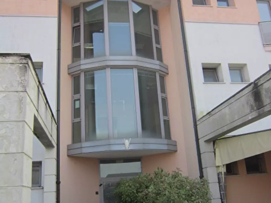 Immagine 2 di Ufficio in vendita  a Asola