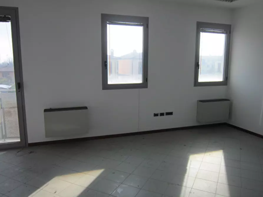 Immagine 18 di Ufficio in vendita  a Asola